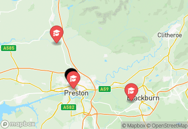 Closest campuses from Oxheys Court