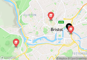 Closest campuses from iQ Water Lane House