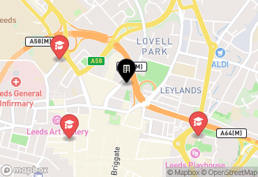 Closest campuses from Q One Residence
